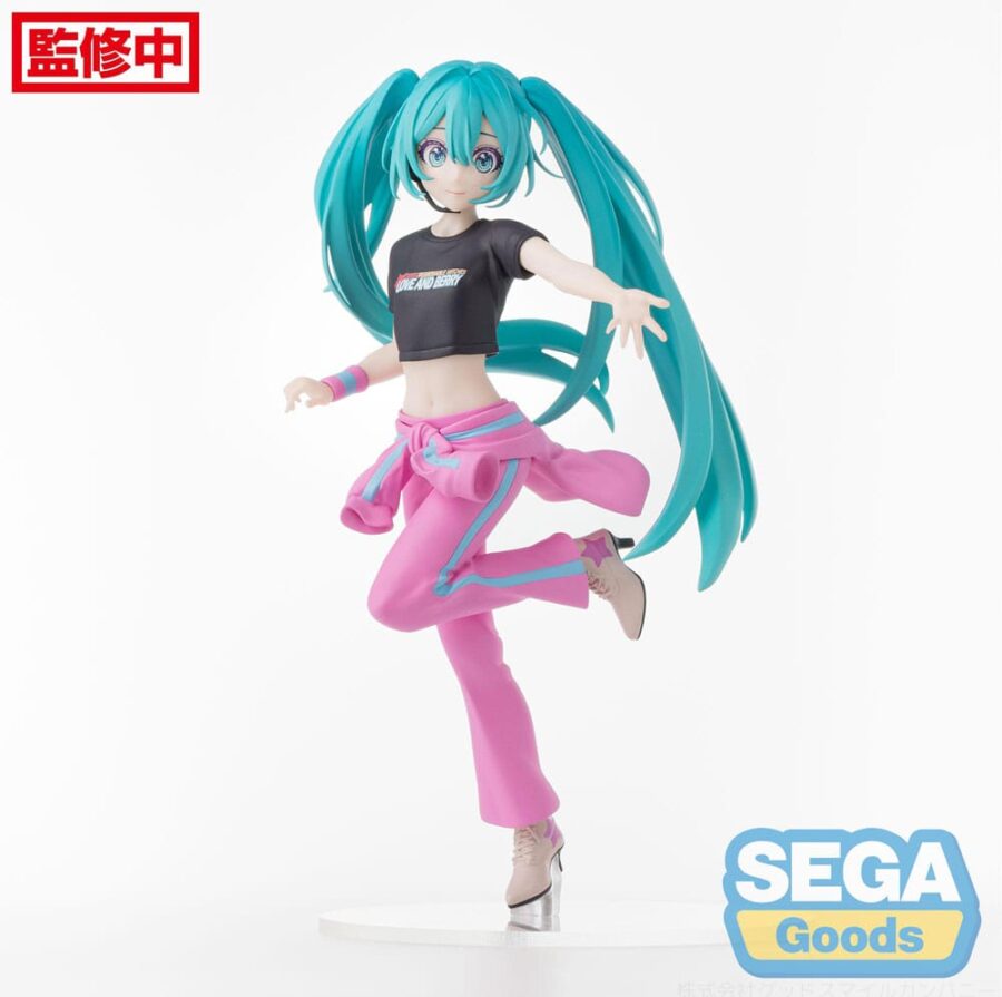 Hatsune Miku x Love and Berry Dress Up and Dance! Desktop x Decorate Collections Hatsune Miku Berry Costume Ver. figure 17 cm